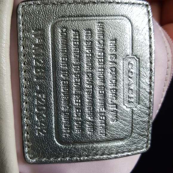 Small white and silver Coach purse! - Picture 5 of 5
